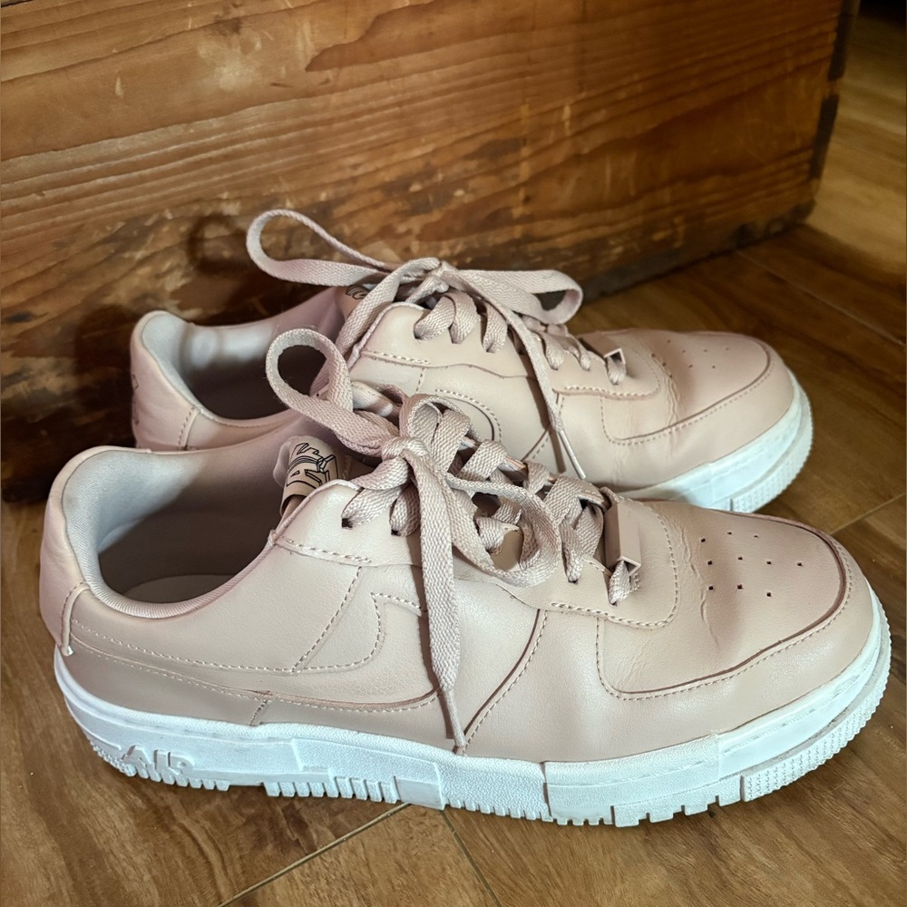 Women’s Nike Air Force